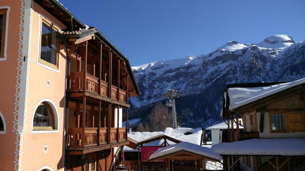 Hotel Dal Bracconiere Folgarida Exterior photo